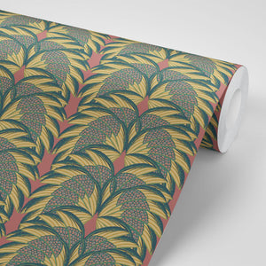 Plume wallpaper by Tatie Lou in pink and gold, pattern sample of Deco plumes