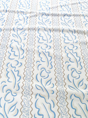 Therese wallpaper by Claire de Quénetain in brown, full repeat of wavy stripes